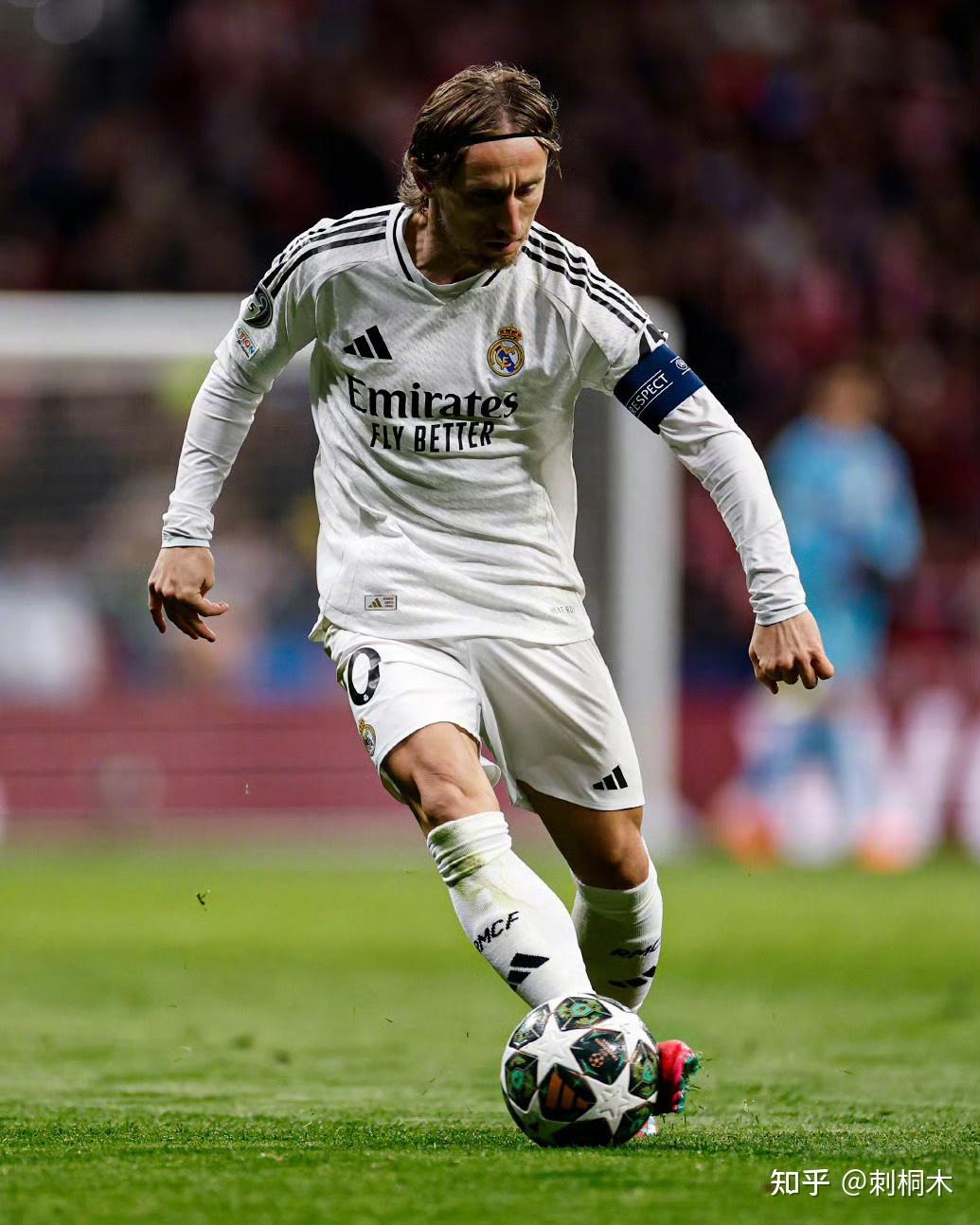 疯狂进球大战！西甲领头羊征服客场，豪取6连胜，领先皇马4分