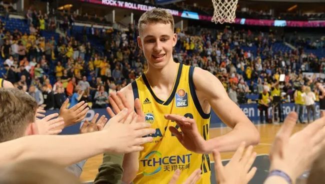 但随着时间 但随着时间