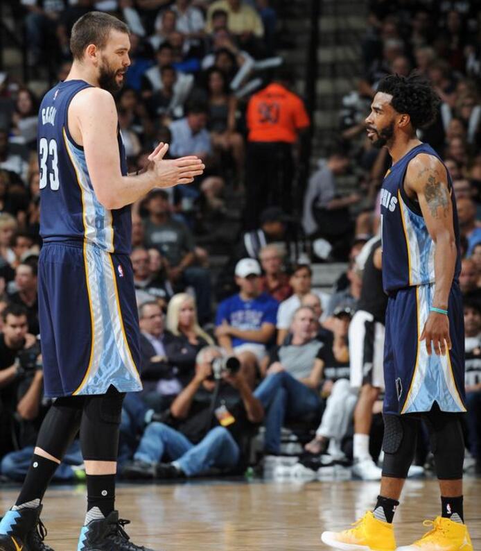 或通过更换 或通过更换