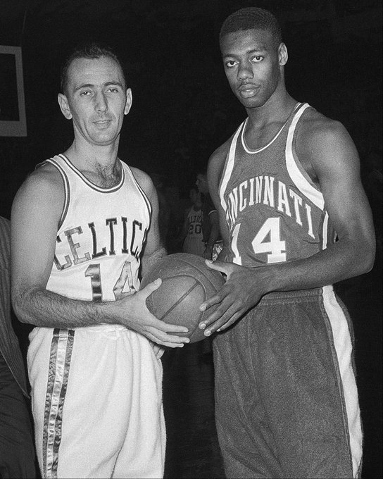 中却并不够 中却并不够